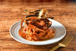 殻付きワタリガニの濃厚ビスクソースパスタの画像